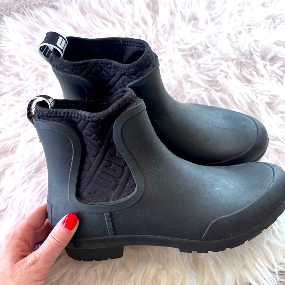 UGG Chelsea Rainboots